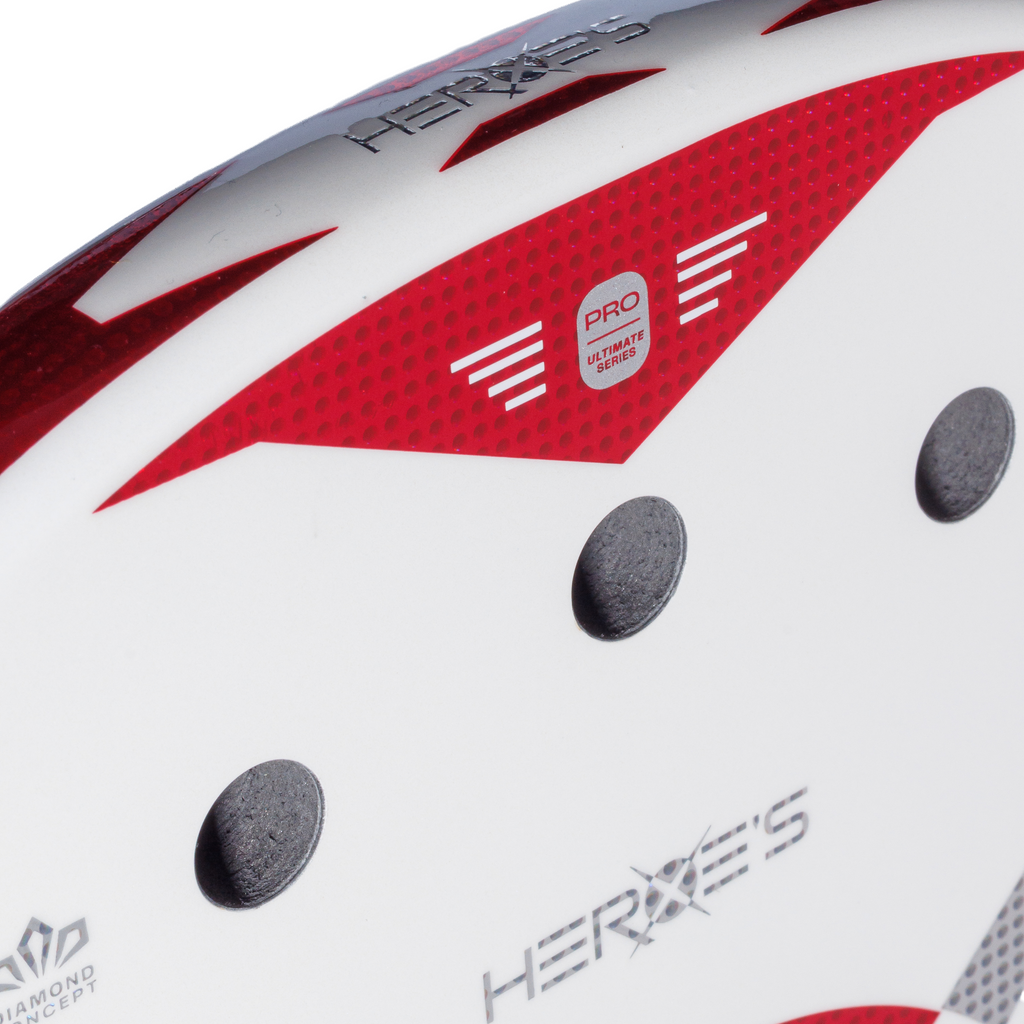 STARLIGHT RUBY 2026 beach tennis paddle, co-designed by Giulia Gasparri and Ninny Valentini
